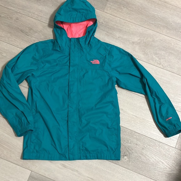 The North Face , Girls XL (18) ,  hyvent , lightweight rain jacket. - Picture 3 of 5
